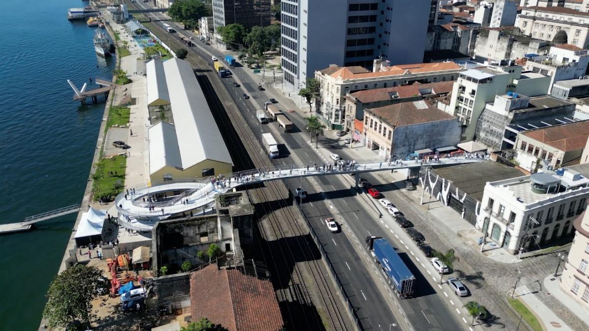 Passarela por outro ângulo