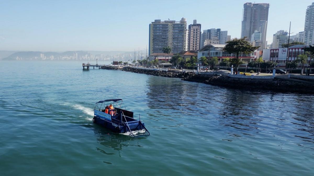 Ecoboat em ação - Santos