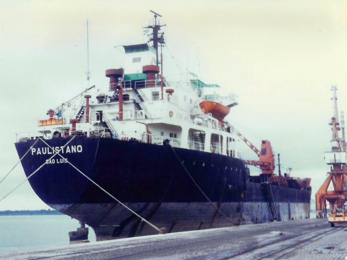 Navio Paulistano em registro de 1977